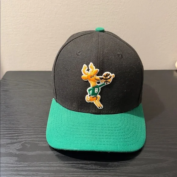Vintage Milwaukee Bucks New Era 9Fifty SnapBack - Picture 1 of 9